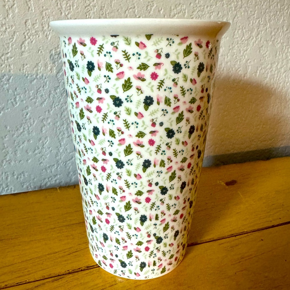 Like New Floral Leaf Botanical Ceramic Tumbler